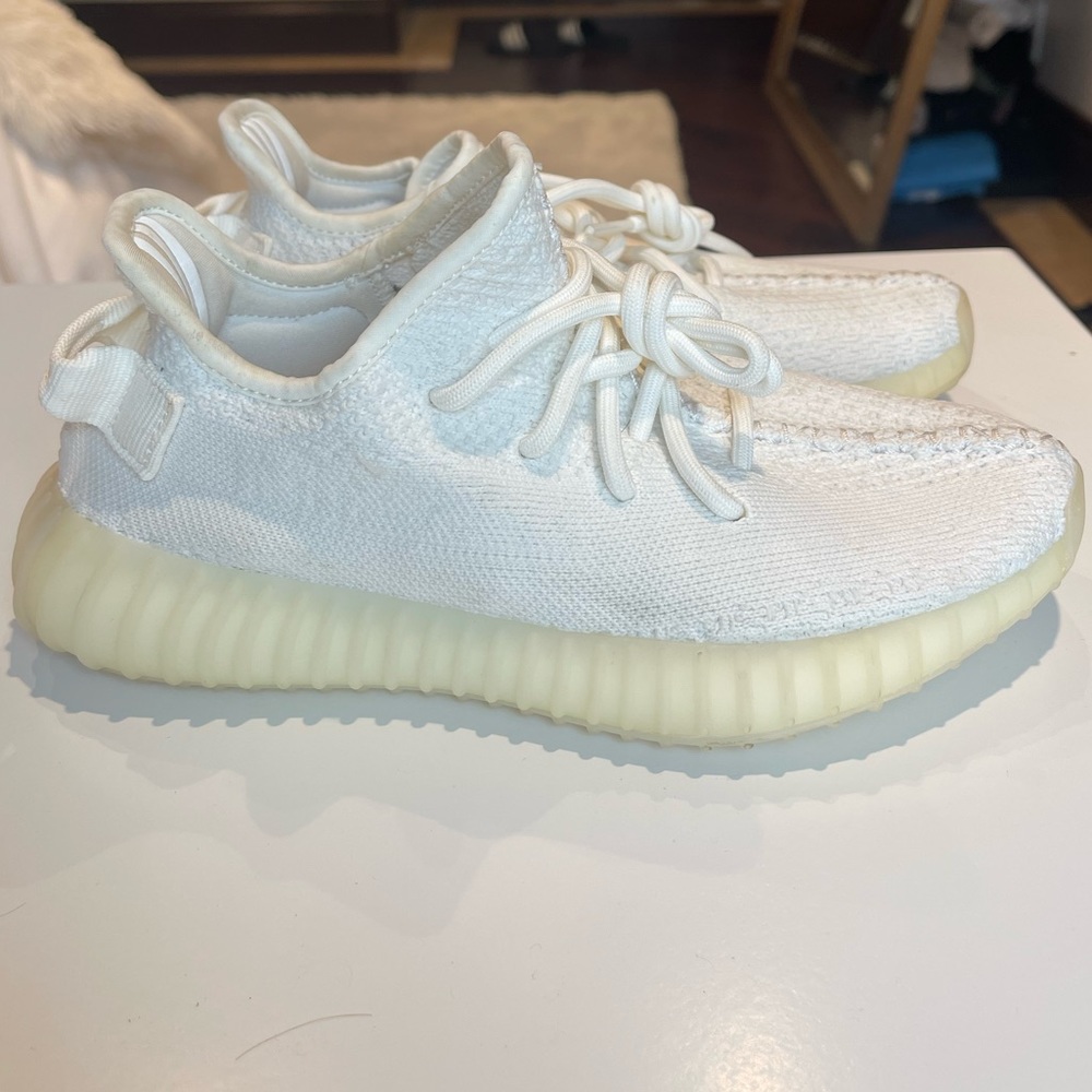 Authentic White Yeezys in size 5